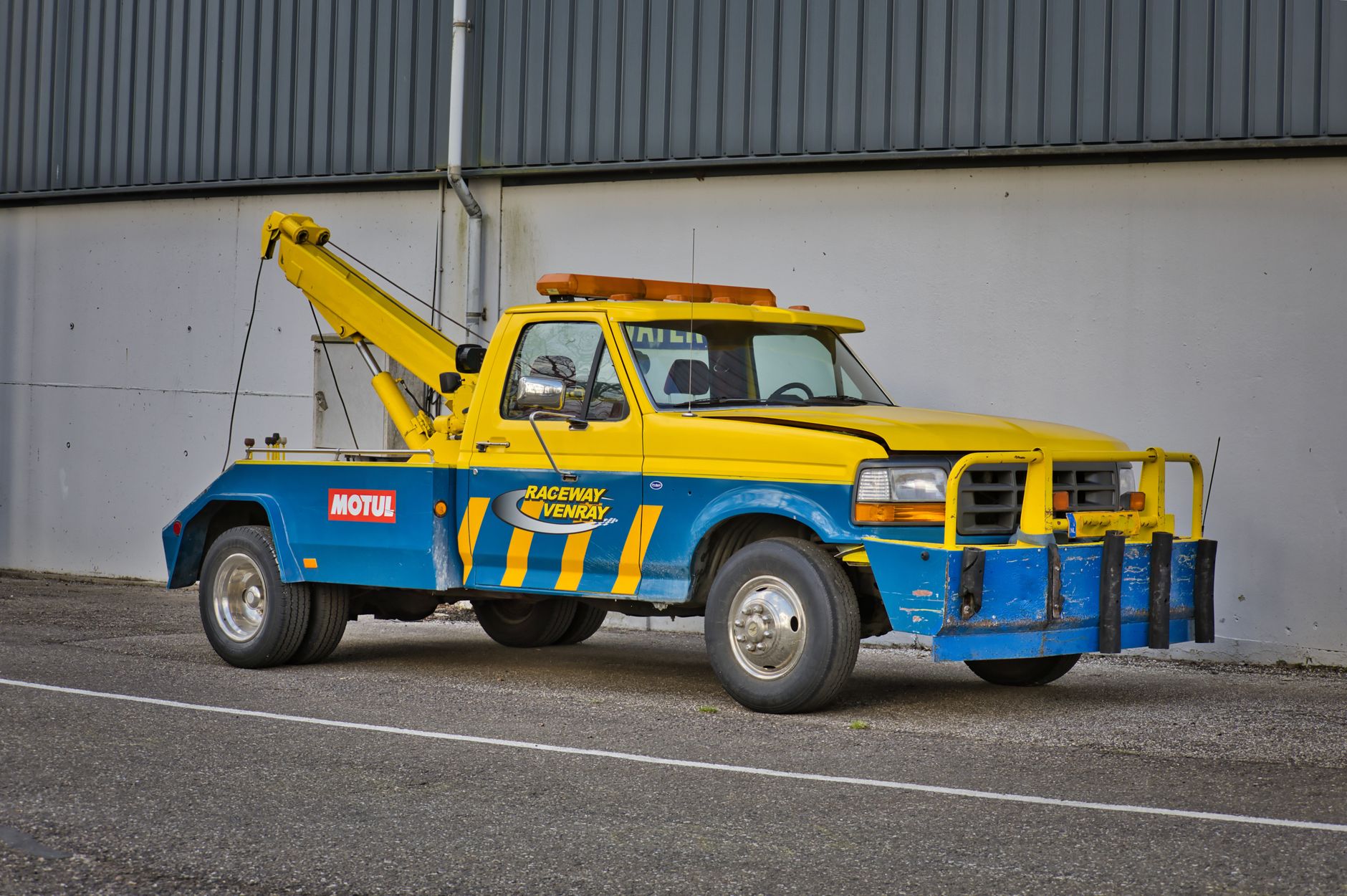 Remorquage voiture équipe à Niort